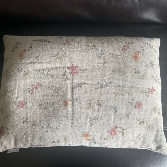 35 x 50 cm / 14 x 20” linen buckwheat pillow